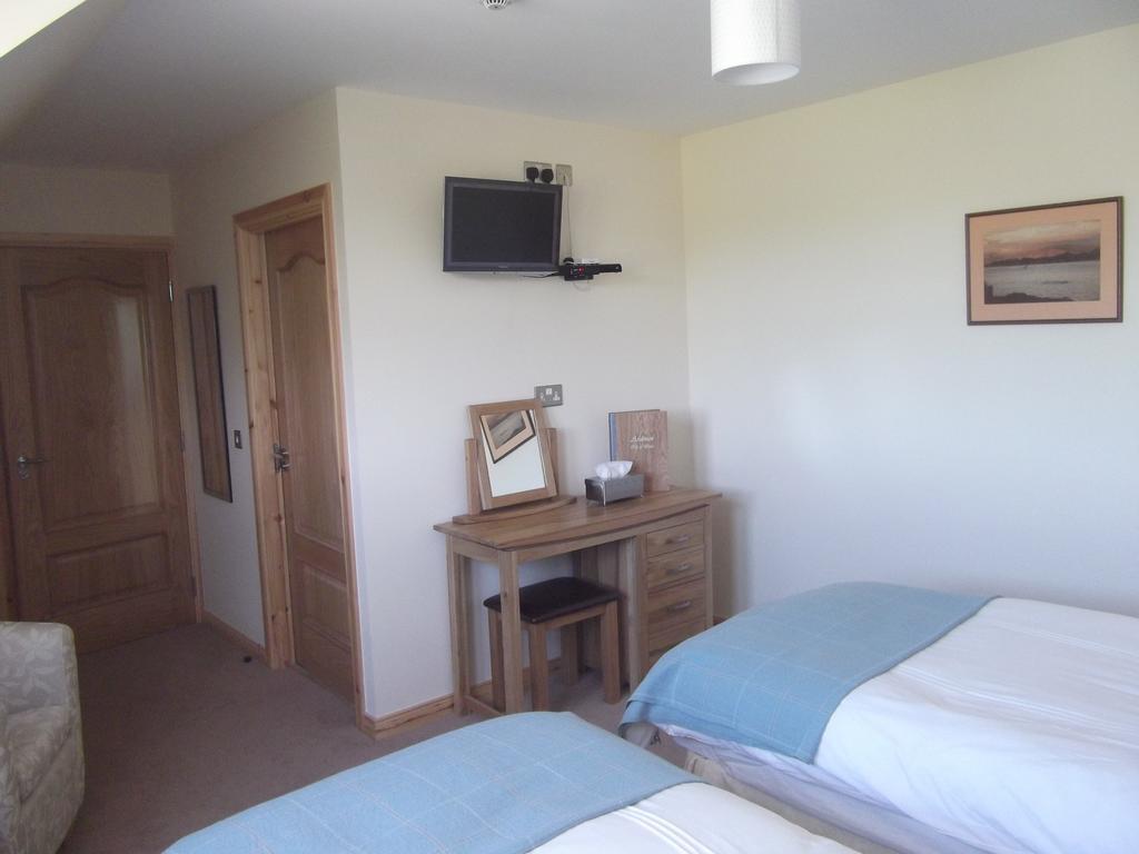 Ardoran House Bed and Breakfast Αϊόνα Δωμάτιο φωτογραφία